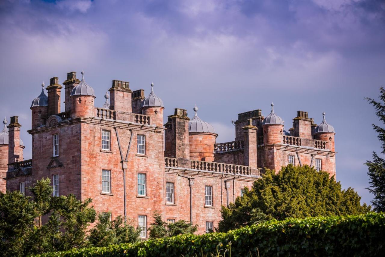 Stableyard Studio: Drumlanrig Castle ธอร์นฮิลล์ ภายนอก รูปภาพ