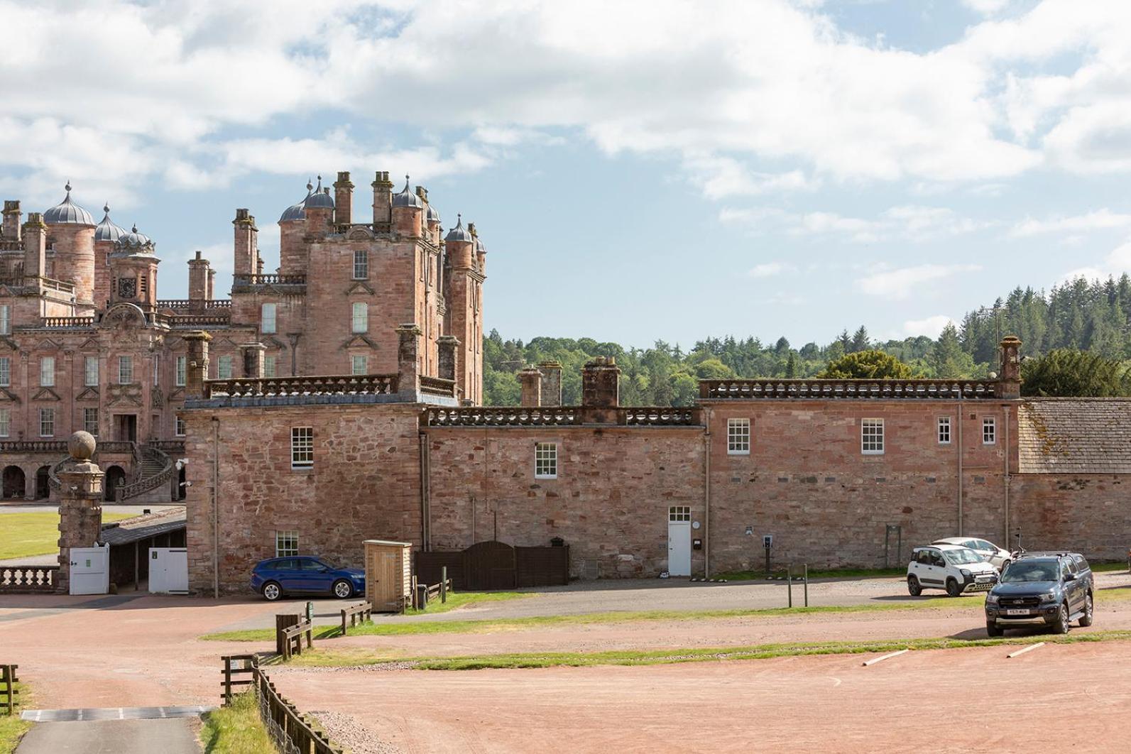 Stableyard Studio: Drumlanrig Castle Apartment ธอร์นฮิลล์ ภายนอก รูปภาพ