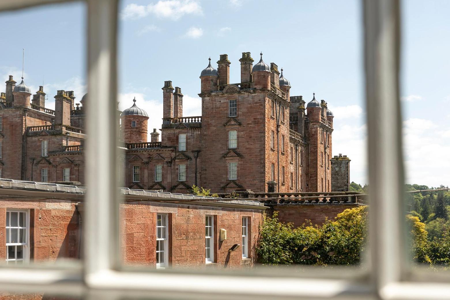 Stableyard Studio: Drumlanrig Castle ธอร์นฮิลล์ ภายนอก รูปภาพ